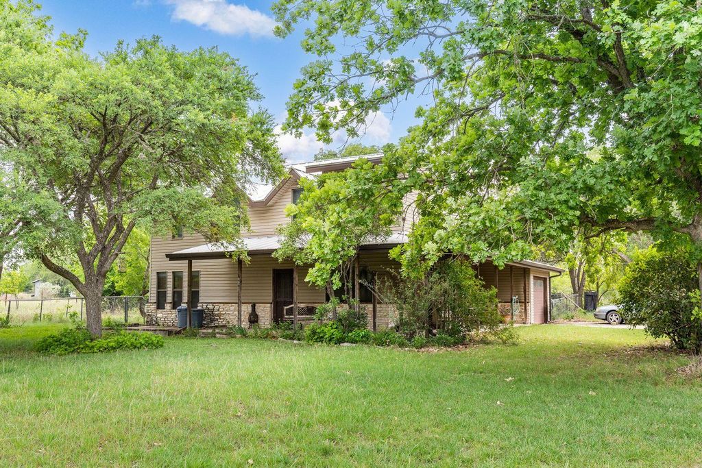 Photo of 907 Horace Howard DR, San Marcos, TX 78666 (MLS # 8231232)