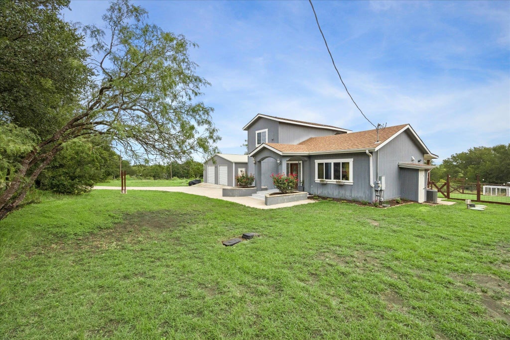 Photo of 730 Spoke Hollow RD, Lockhart, TX 78644 (MLS # 6814857)