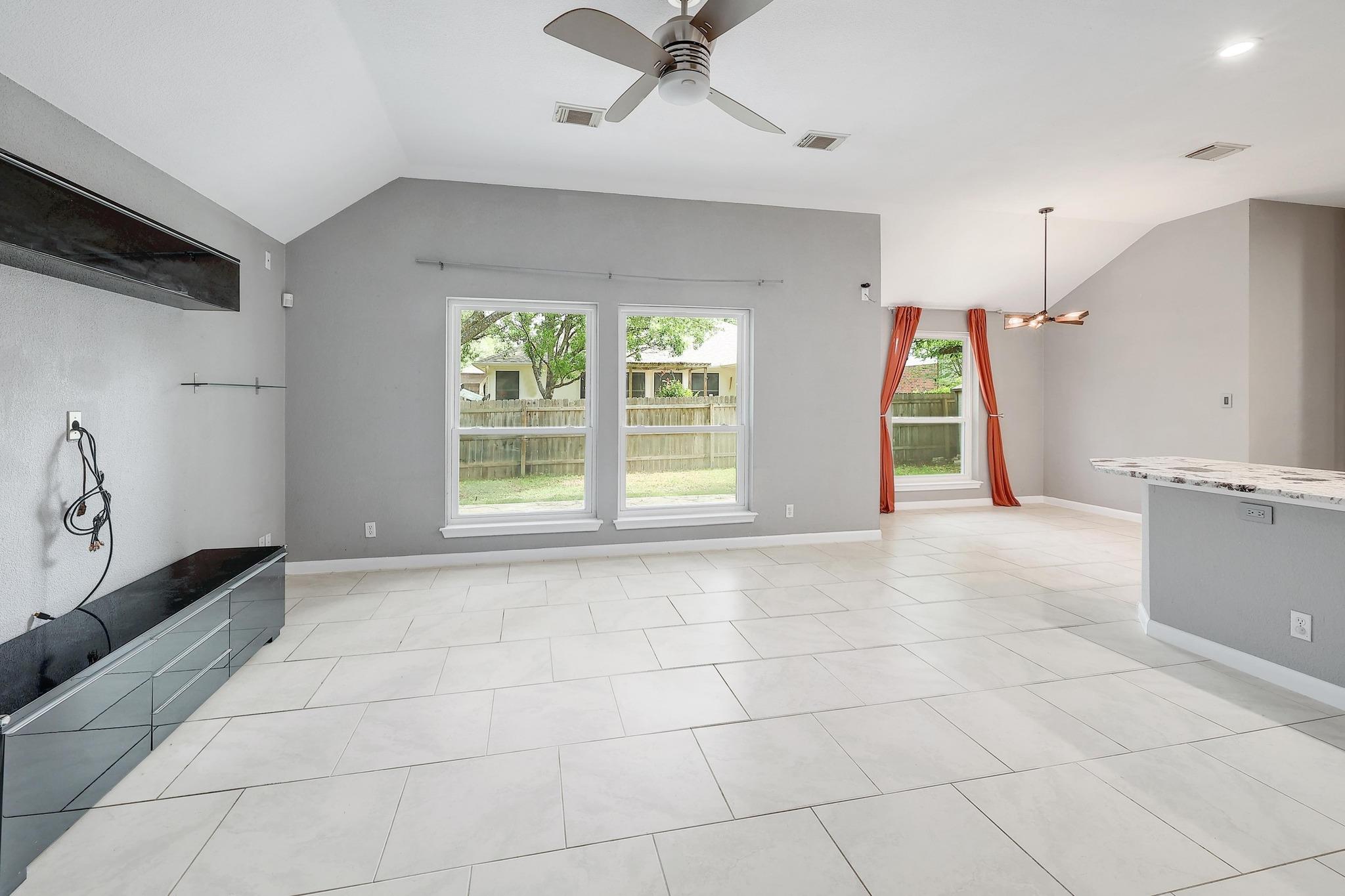 2616 Glenwood TRL
