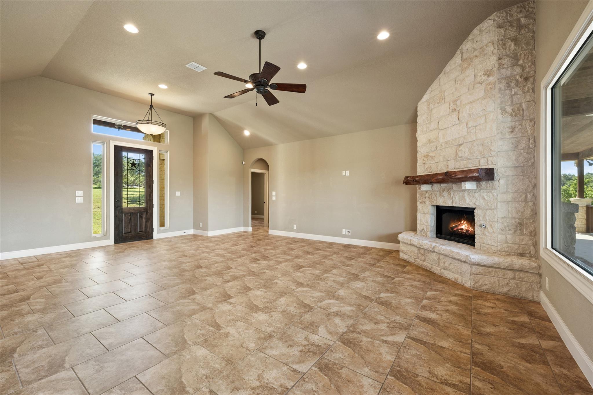 306 Anns Way