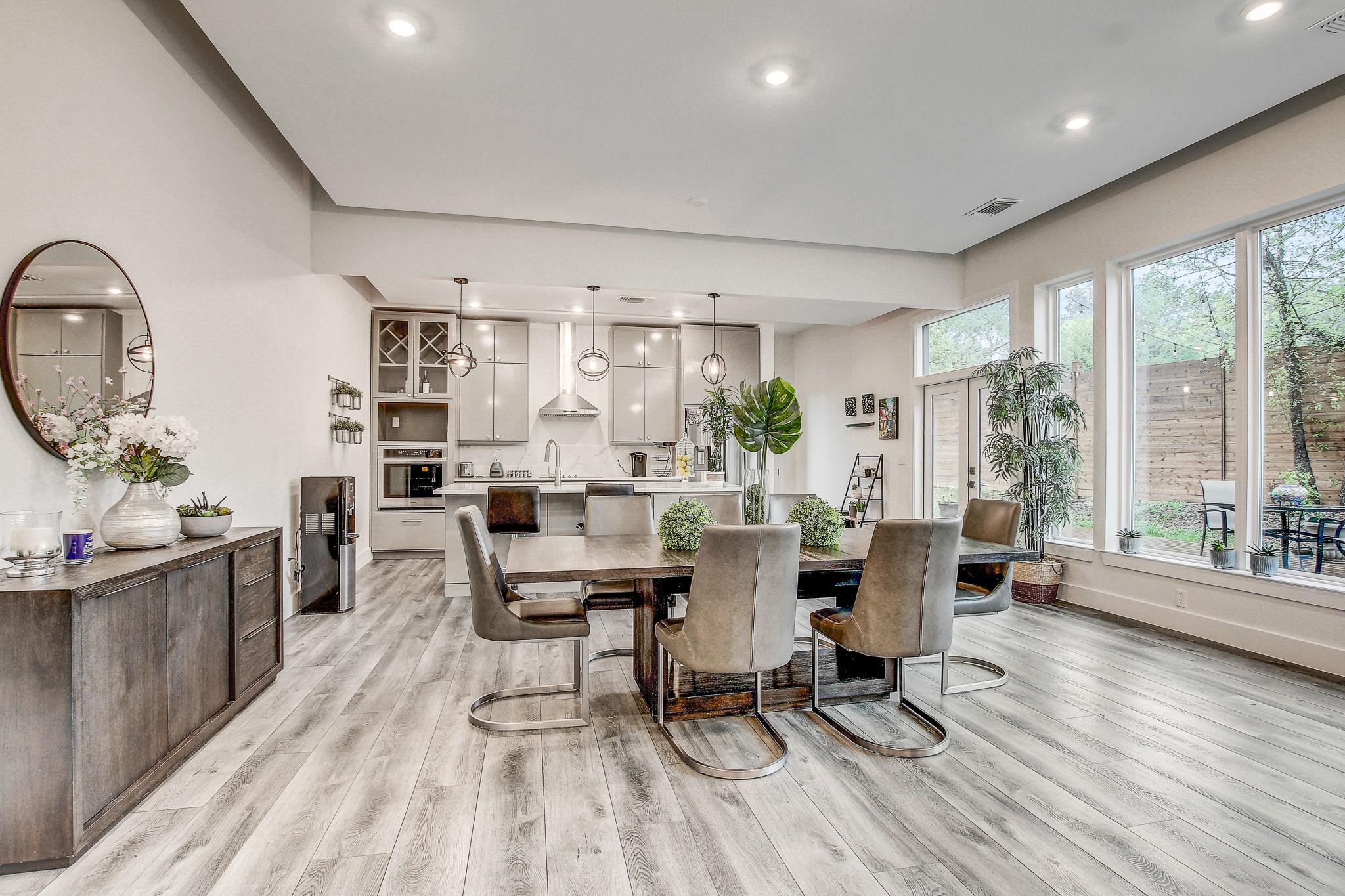 11300 Lake DR