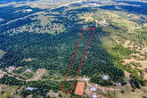 000 Fawn Ridge RD Cedar Creek TX 78612