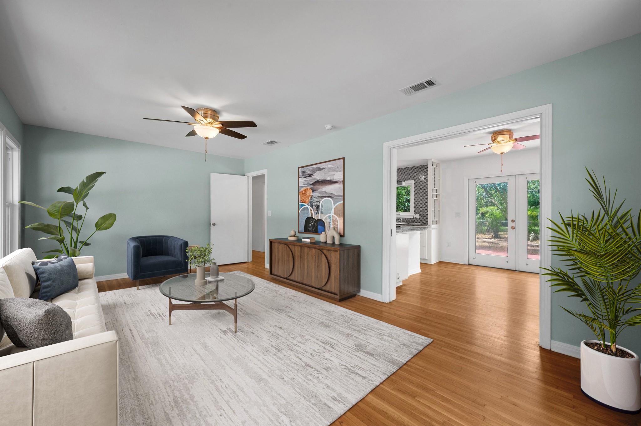4928 Strass DR