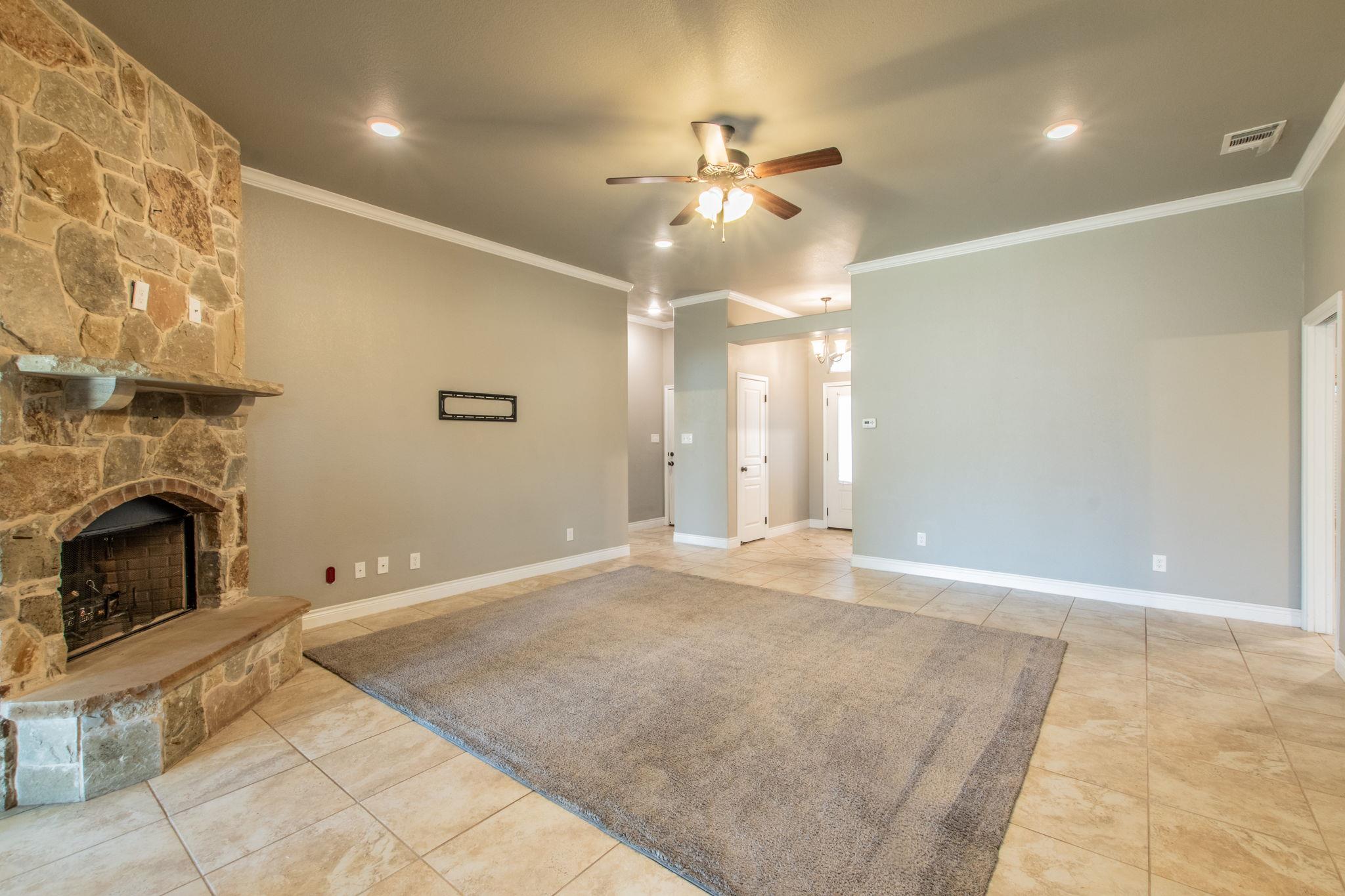 2105 Briar Hollow DR