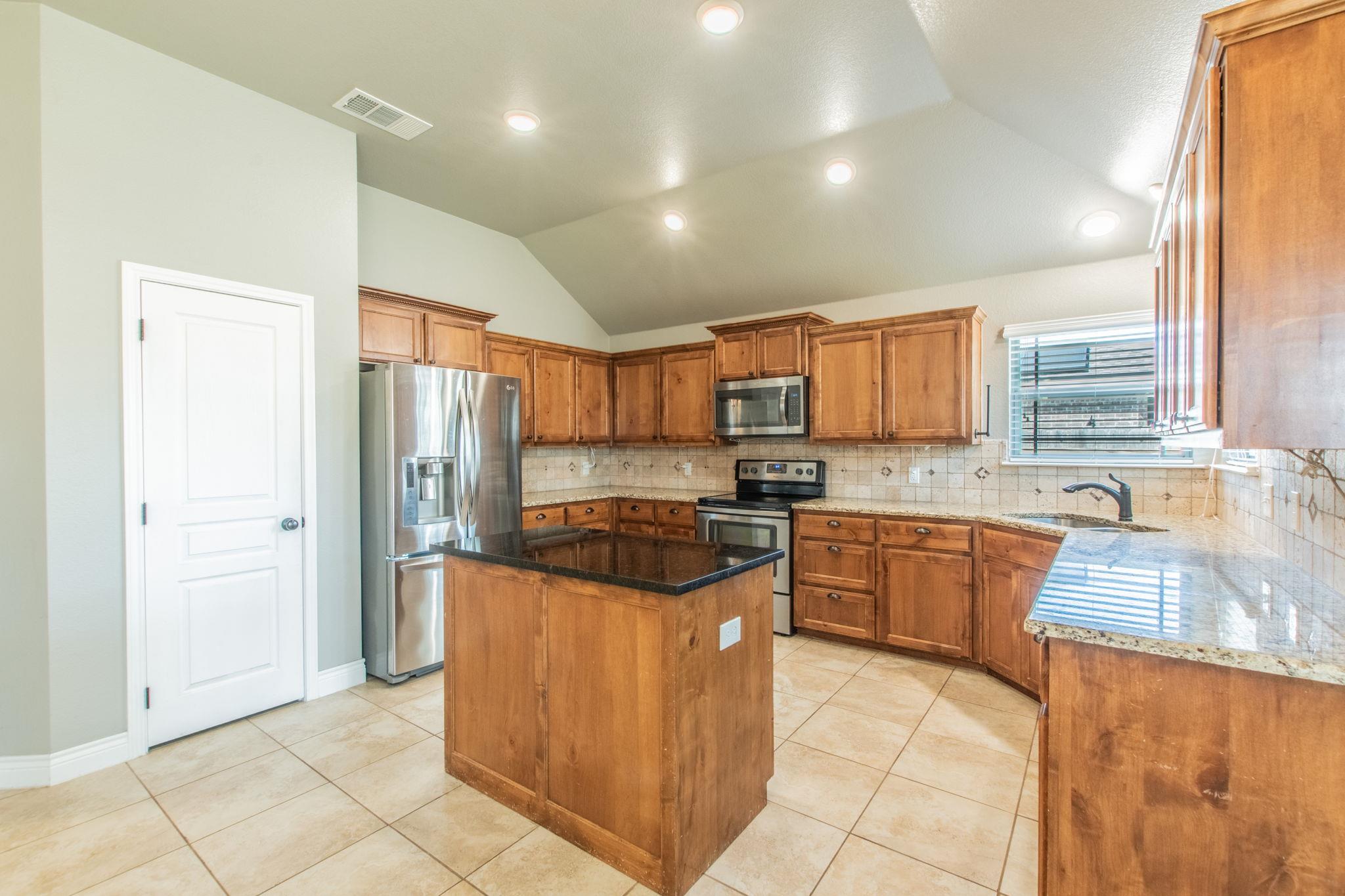 2105 Briar Hollow DR