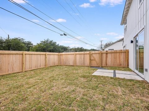 Tiny photo for 1116 Atkinson RD, Austin, TX 78752 (MLS # 7339697)