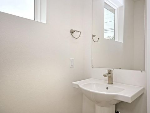 Tiny photo for 1116 Atkinson RD, Austin, TX 78752 (MLS # 7339697)