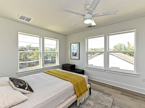 Tiny photo for 1116 Atkinson RD, Austin, TX 78752 (MLS # 7339697)