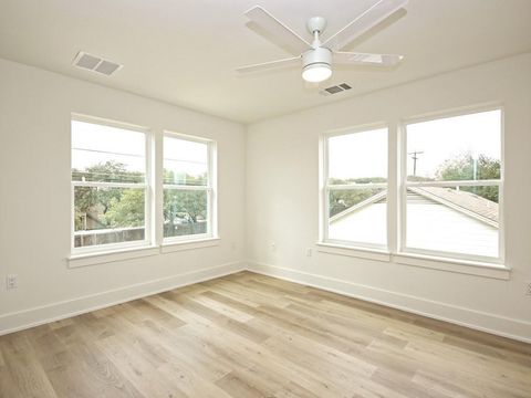 Tiny photo for 1116 Atkinson RD, Austin, TX 78752 (MLS # 7339697)