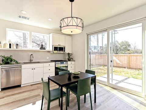 Tiny photo for 1116 Atkinson RD, Austin, TX 78752 (MLS # 7339697)