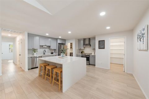 Tiny photo for 6809 Lunar DR, Austin, TX 78745 (MLS # 3456205)