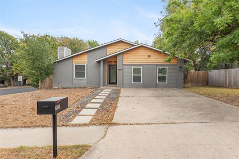 Photo of 6809 Lunar DR, Austin, TX 78745 (MLS # 3456205)