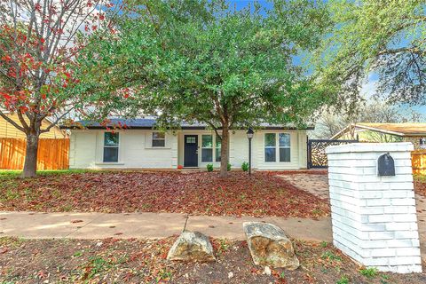 Photo of 6300 Merriwood DR, Austin, TX 78745 (MLS # 2812374)