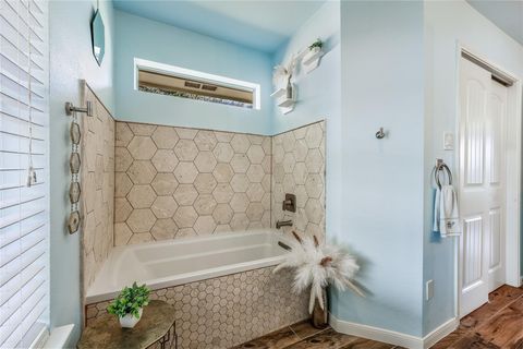 Tiny photo for 18501 Lakehead CIR, Point Venture, TX 78645 (MLS # 5081416)