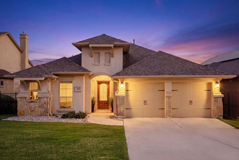 Photo of 173 Santa Maria ST, Georgetown, TX 78628 (MLS # 6021209)