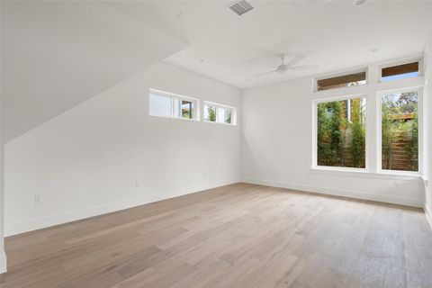 Tiny photo for 900 S 2nd ST #18, Austin, TX 78704 (MLS # 6257720)