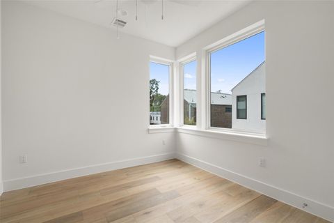 Tiny photo for 900 S 2nd ST #18, Austin, TX 78704 (MLS # 6257720)