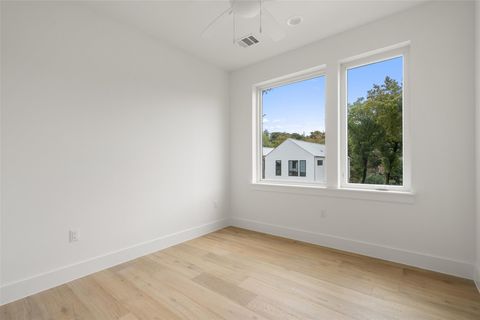Tiny photo for 900 S 2nd ST #18, Austin, TX 78704 (MLS # 6257720)