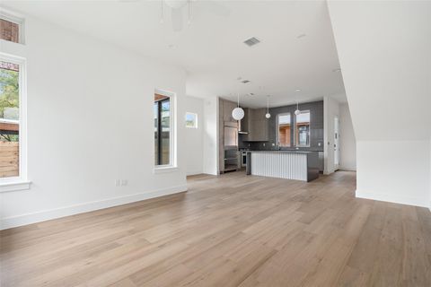 Tiny photo for 900 S 2nd ST #18, Austin, TX 78704 (MLS # 6257720)