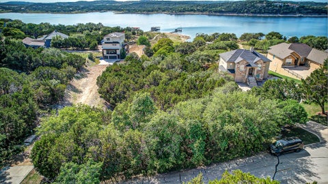 Photo of 400 Lakefront DR, Lago Vista, TX 78645 (MLS # 8652426)