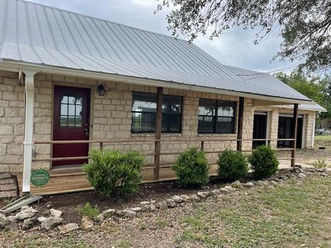 Photo of 260 Hilltop DR, Dripping Springs, TX 78620 (MLS # 1965202)
