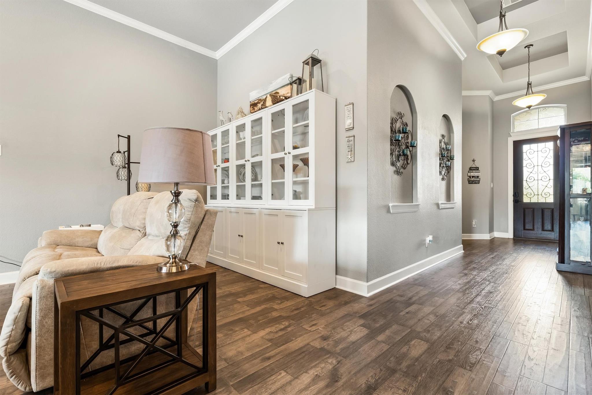 1004 Hezekiah LN