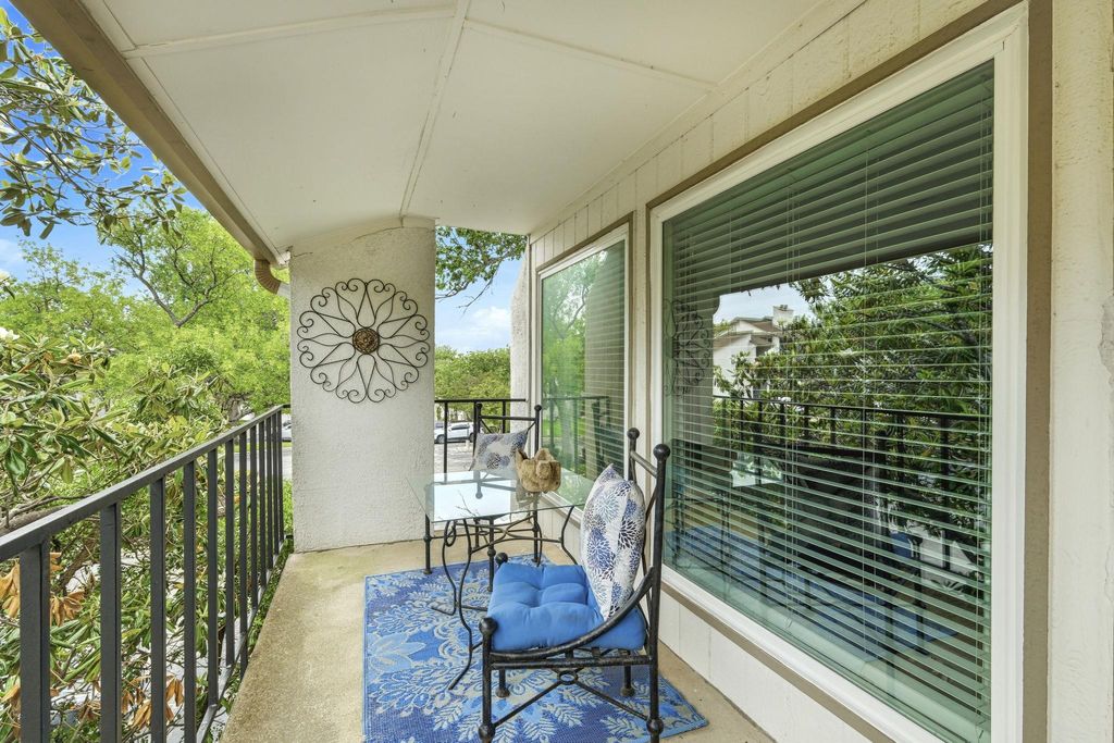 Photo of 6910 Hart LN #912, Austin, TX 78731 (MLS # 8991174)
