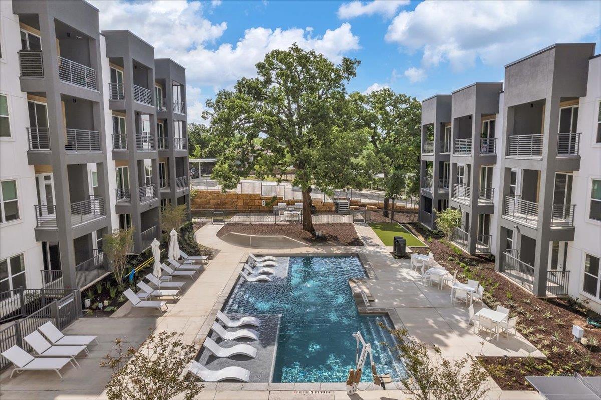 4801 Springdale RD 1402