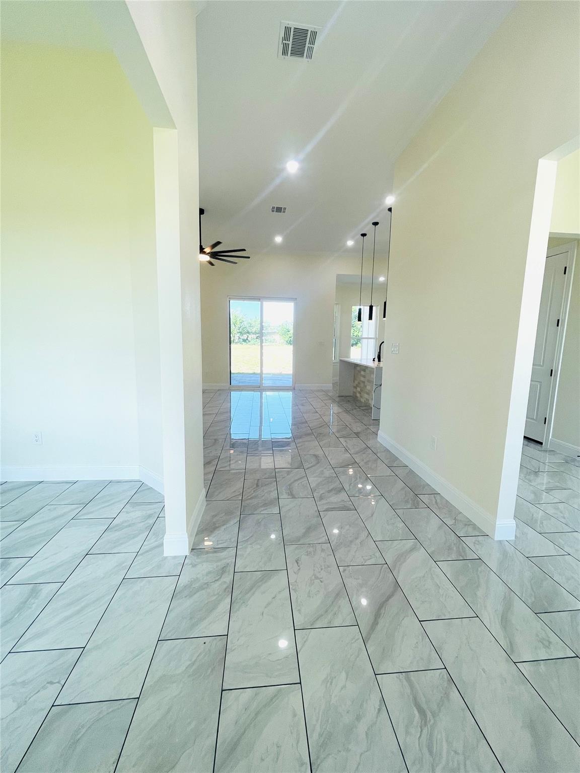 238 Twin Creeks CIR
