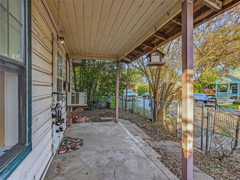 Tiny photo for 66 Cross ST, Austin, TX 78702 (MLS # 7422707)