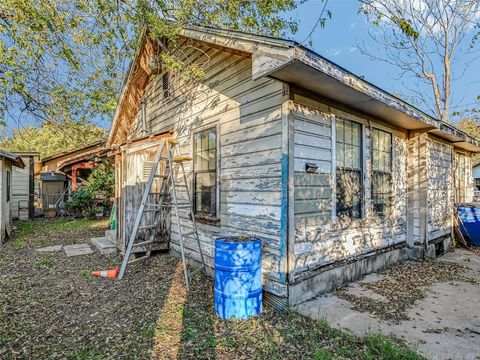 Tiny photo for 66 Cross ST, Austin, TX 78702 (MLS # 7422707)