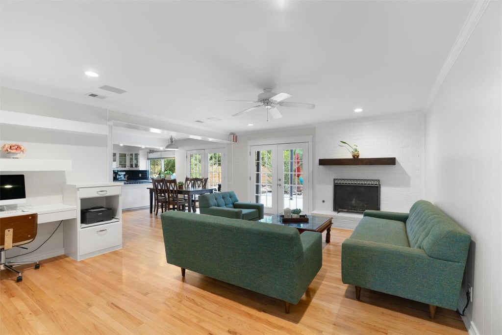 Photo of 8605 Primrose LN, Austin, TX 78757 (MLS # 3974883)