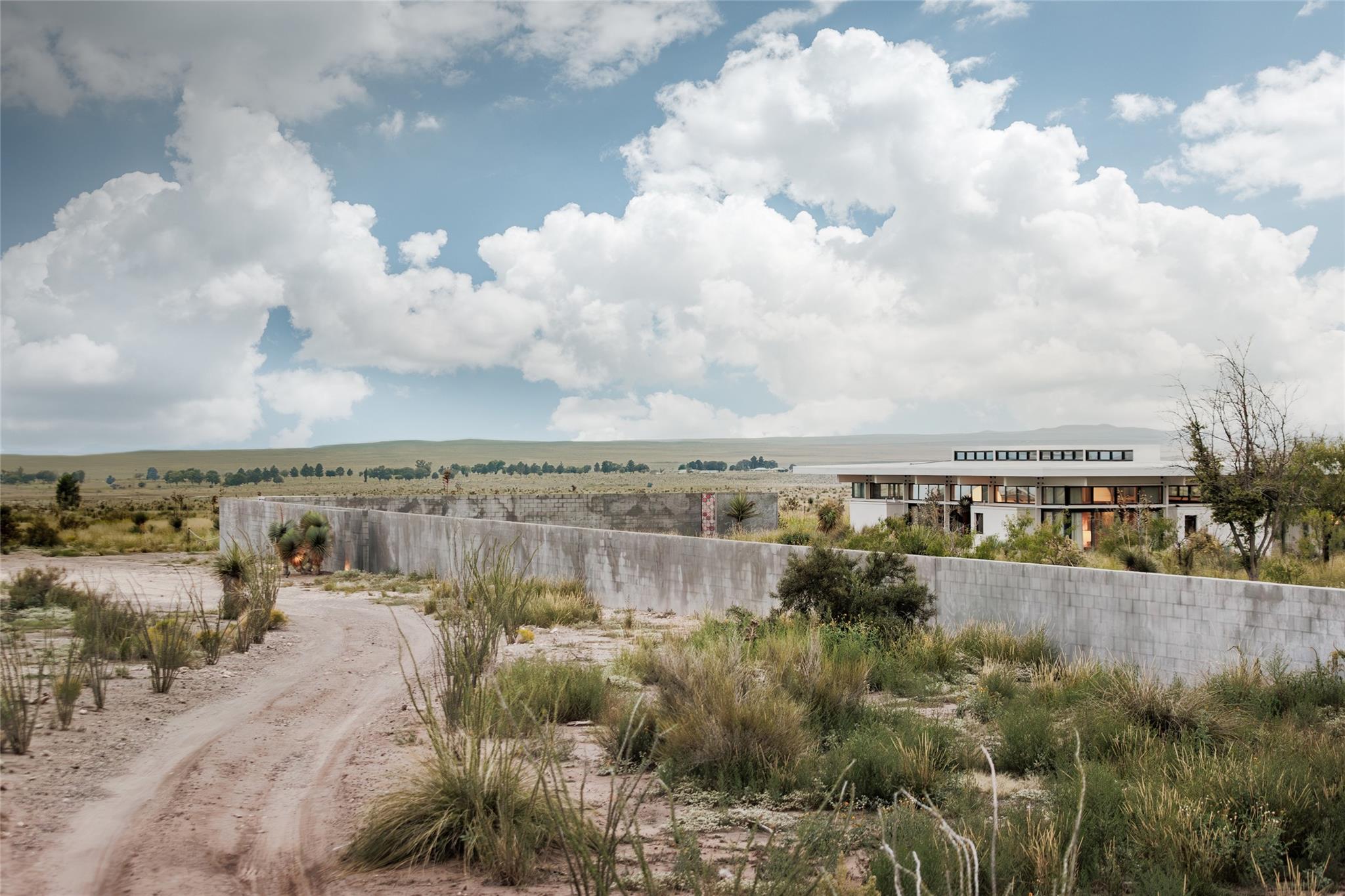 2405 Antelope Hills RD