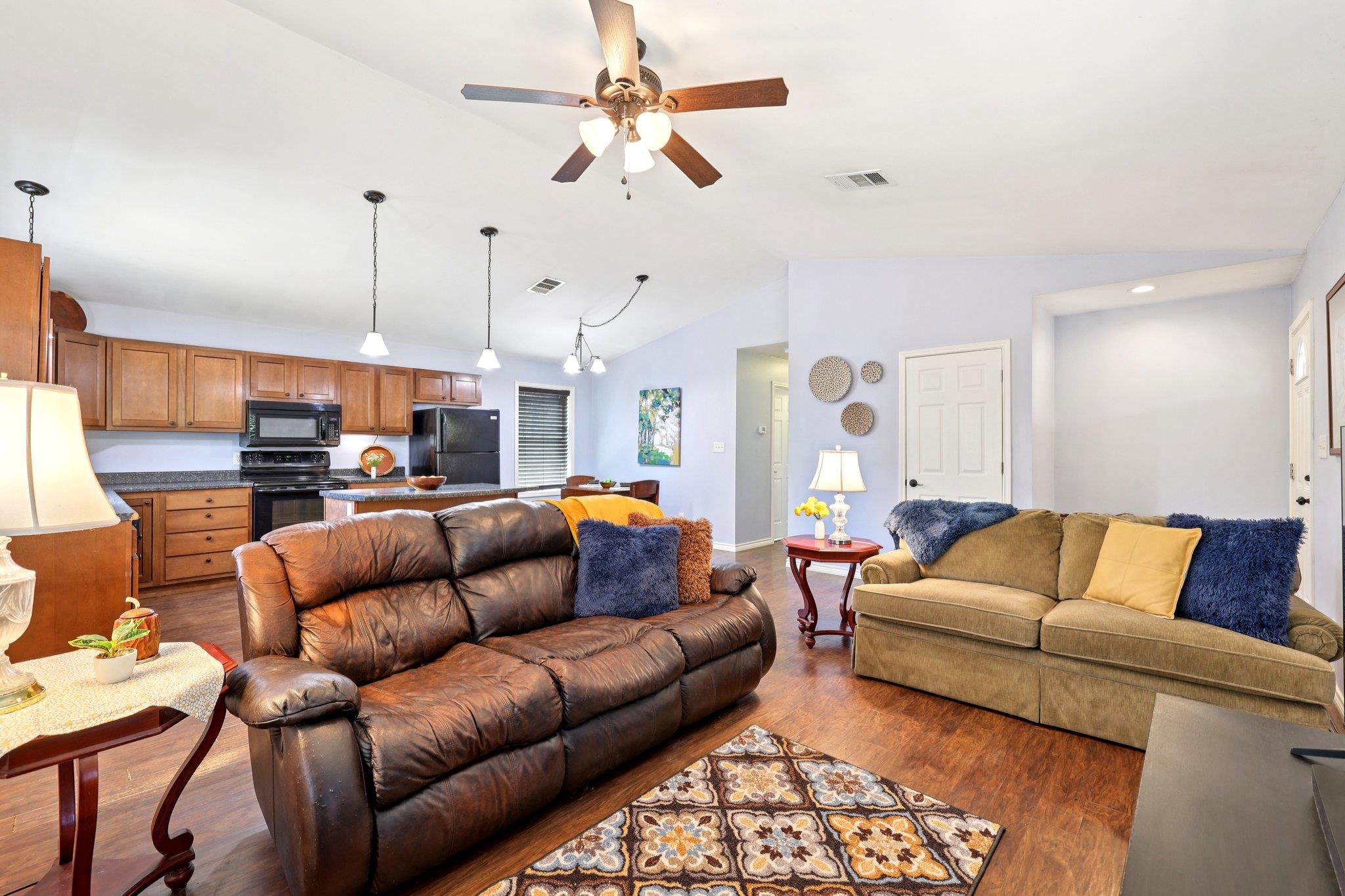 122 Rolling Pines DR