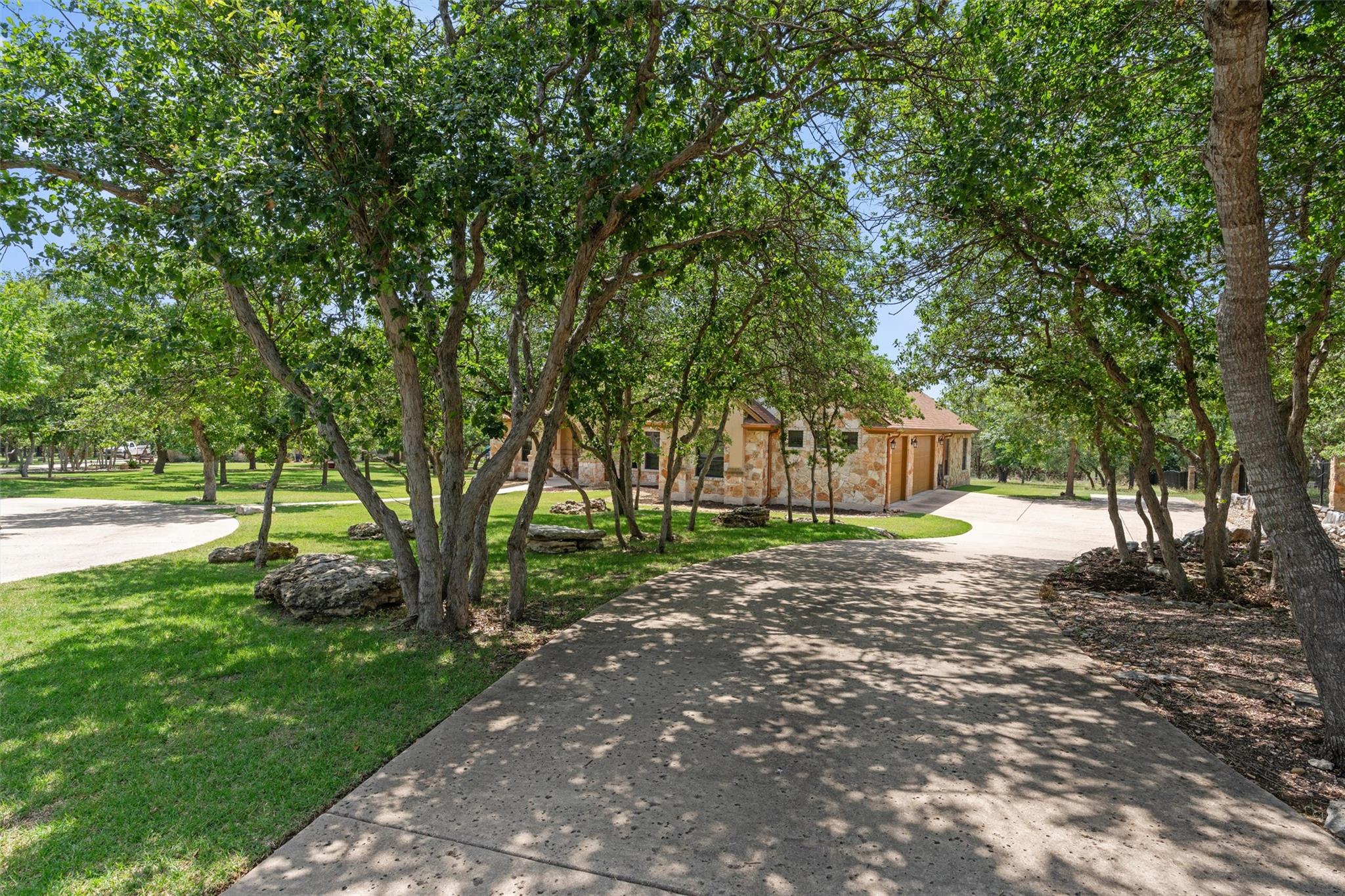 141 Canyon Oak LOOP
