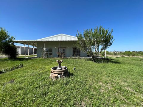 Photo of 333 County Road 497, Taylor, TX 76574 (MLS # 2267567)