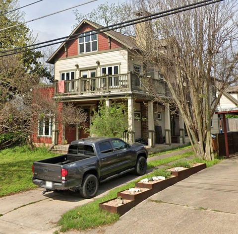 Photo of 4604 Ave H #1, Austin, TX 78751 (MLS # 4770409) Photo of 4604 Ave H #1, Austin, TX 78751 (MLS # 4770409)