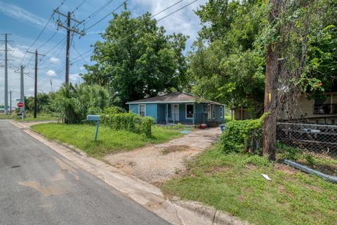 Photo of 6409 Del Monte RD, Austin, TX 78741 (MLS # 1212336)