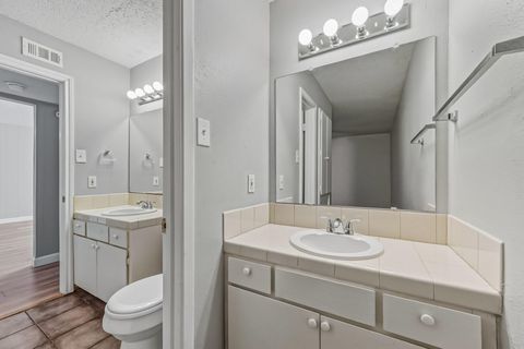 Tiny photo for 2122 Hancock DR #105, Austin, TX 78756 (MLS # 6666361)