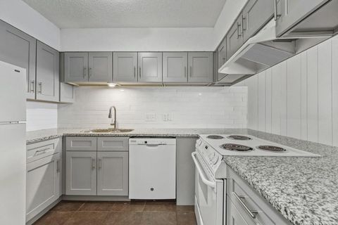 Tiny photo for 2122 Hancock DR #105, Austin, TX 78756 (MLS # 6666361)