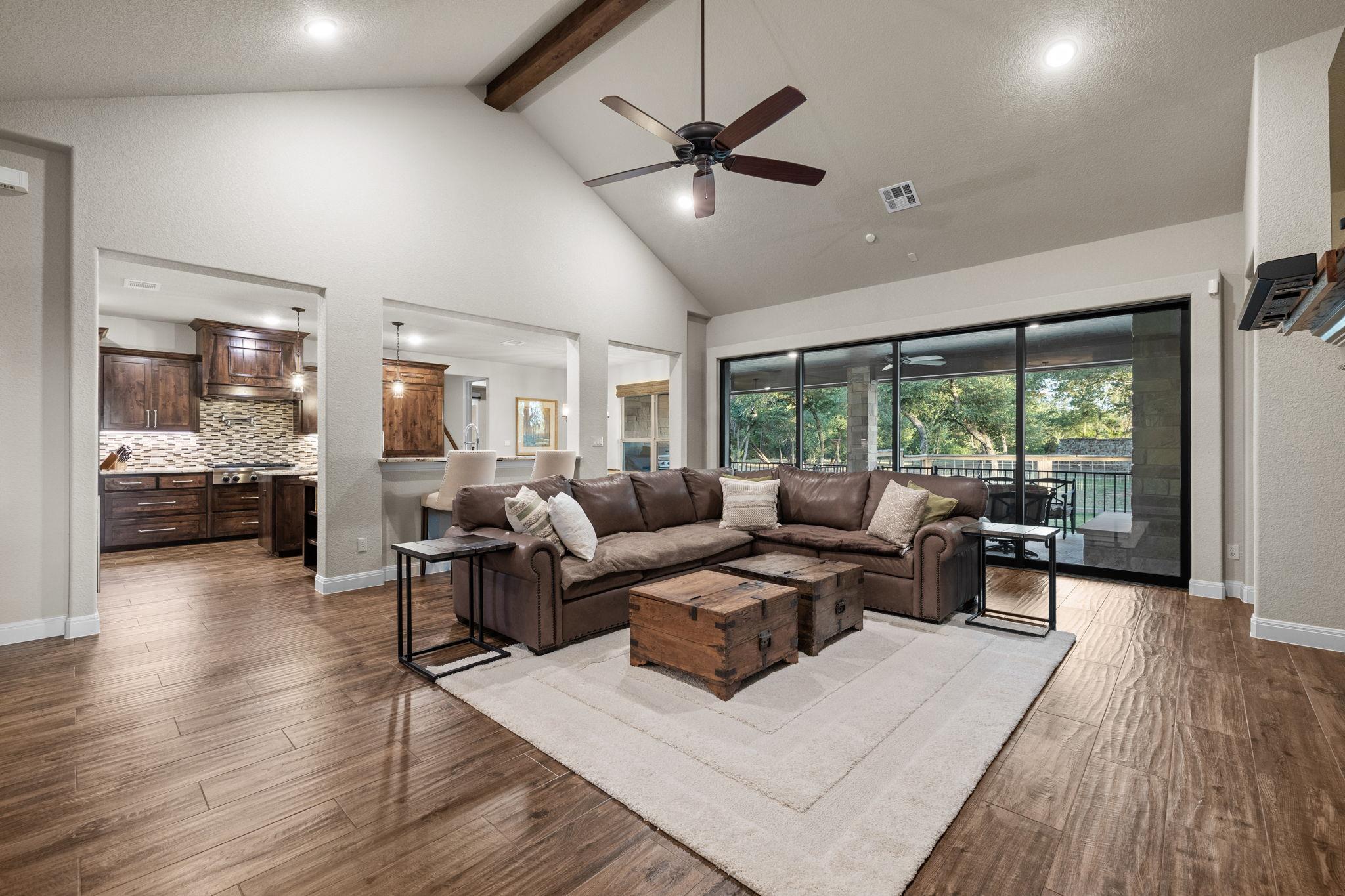 2760 Fishing Hole CV