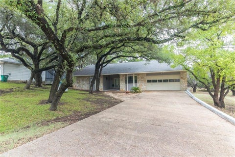Photo of 21825 Tallahassee Ave, Lago Vista, TX 78645 (MLS # 7506867)