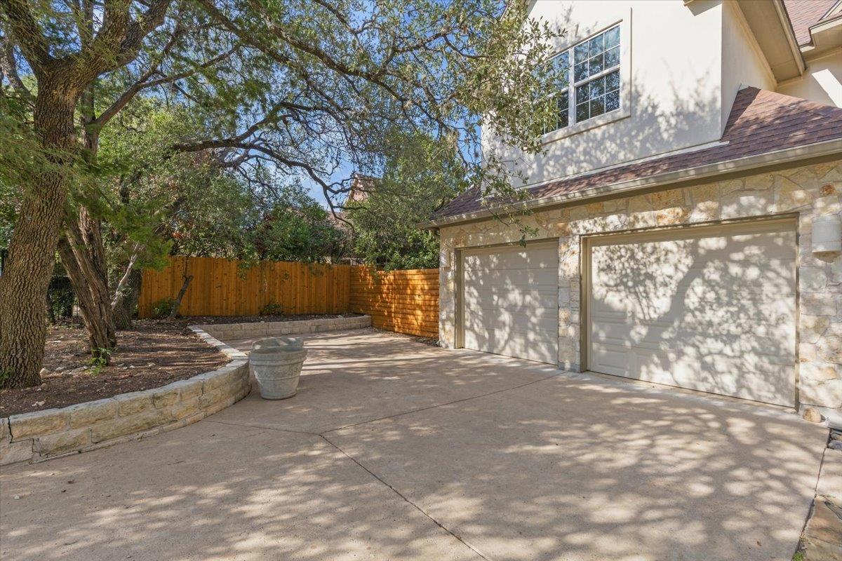 811 Presa Arriba RD