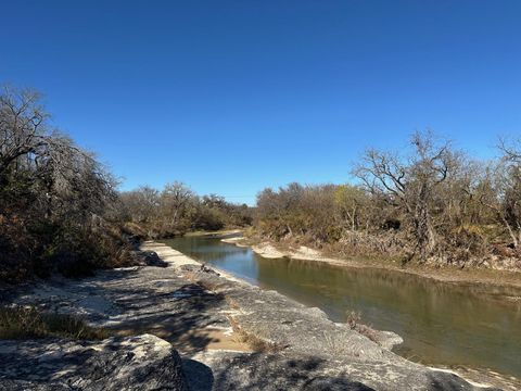105 Winding River RD Kempner TX 76539