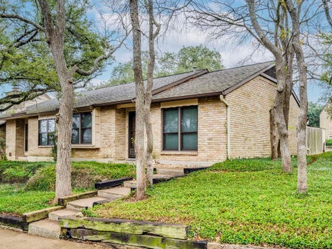 Photo of 8305 Summer Side DR #165, Austin, TX 78759 (MLS # 1913680)