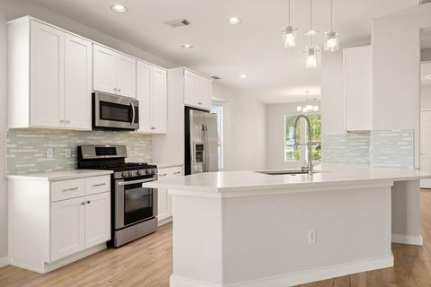 Photo of 2001 Shaker TRL, Austin, TX 78754 (MLS # 8872342)