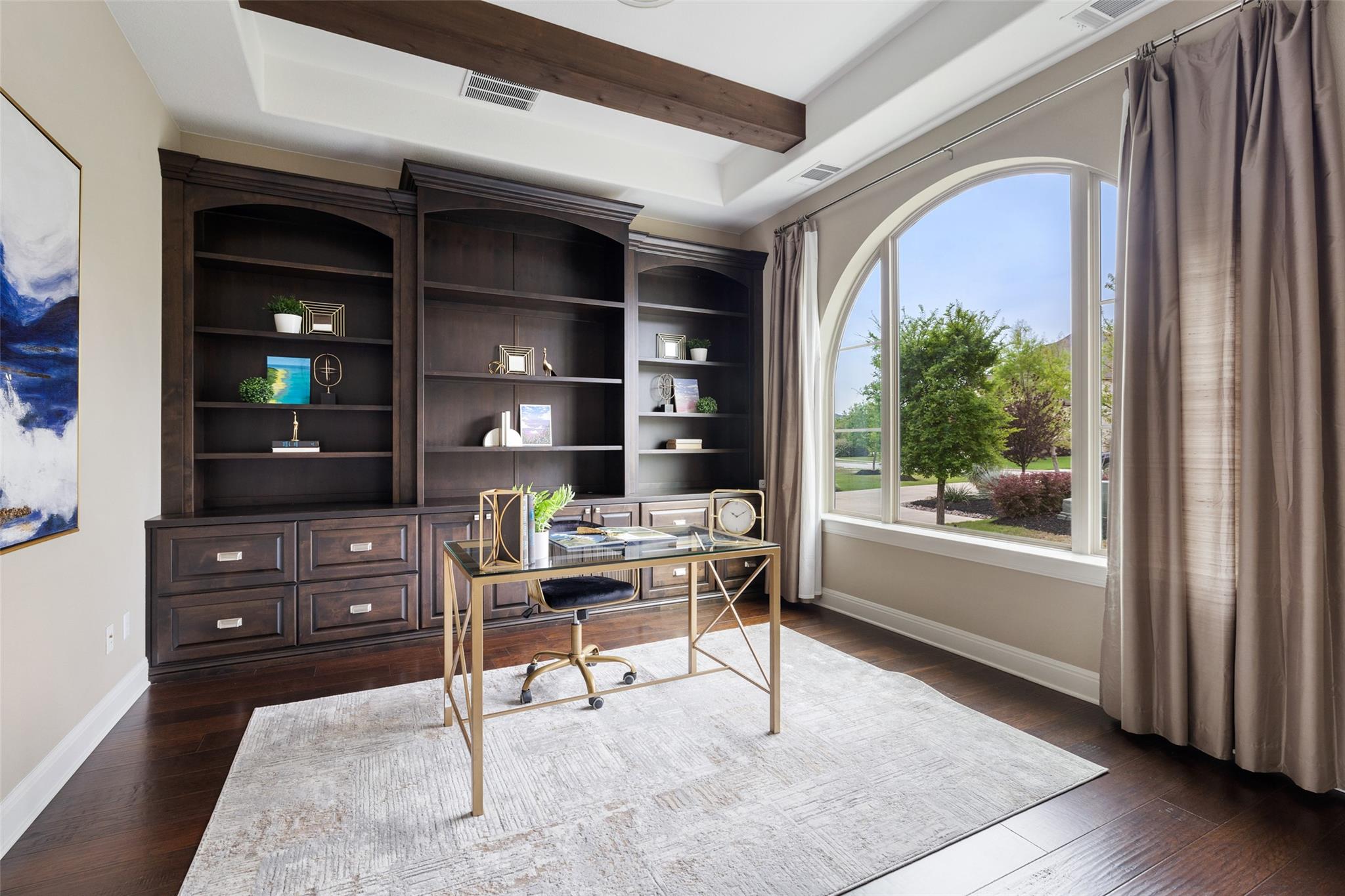 2404 Parisio CT
