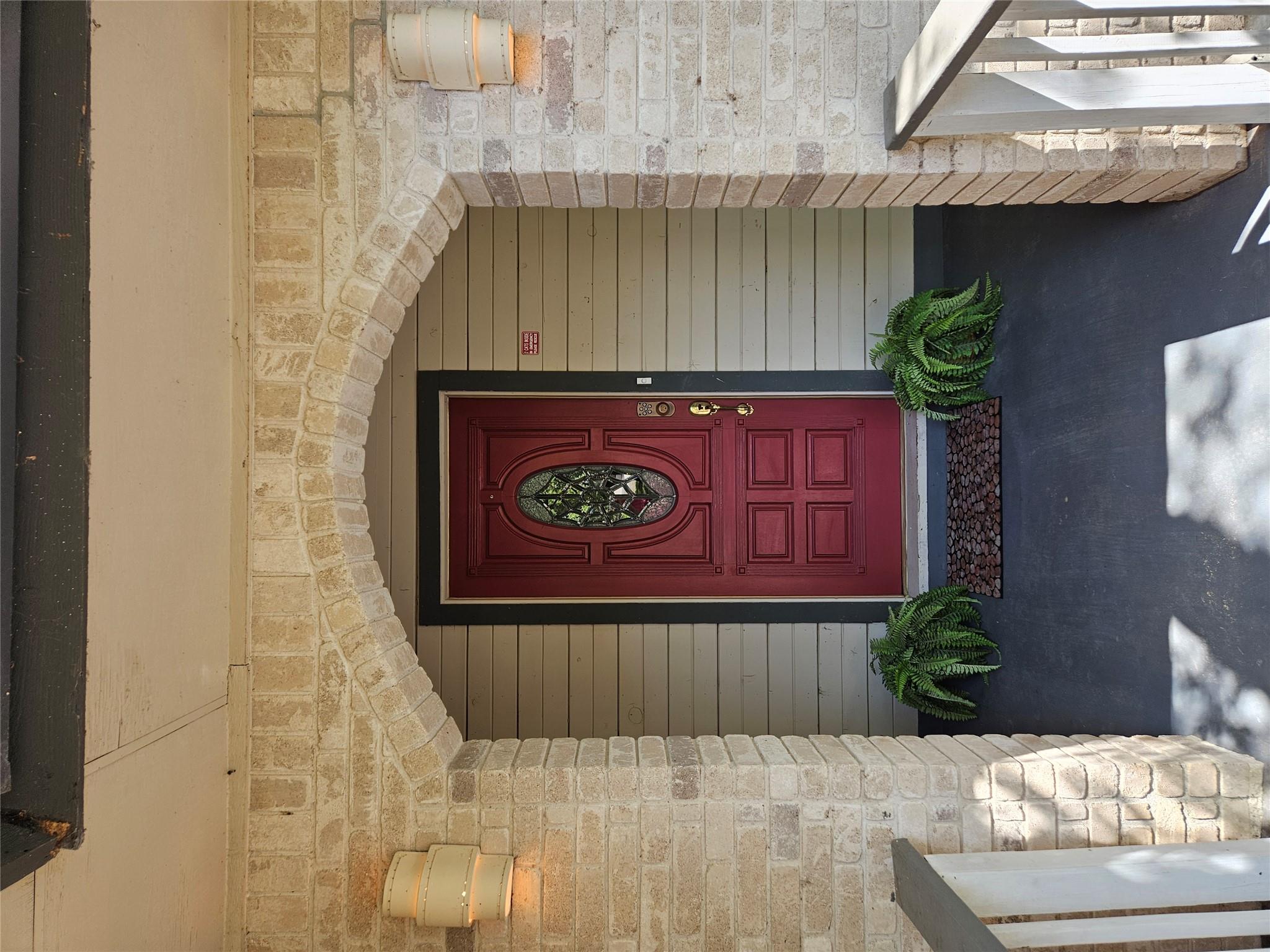 215 Serenada DR
