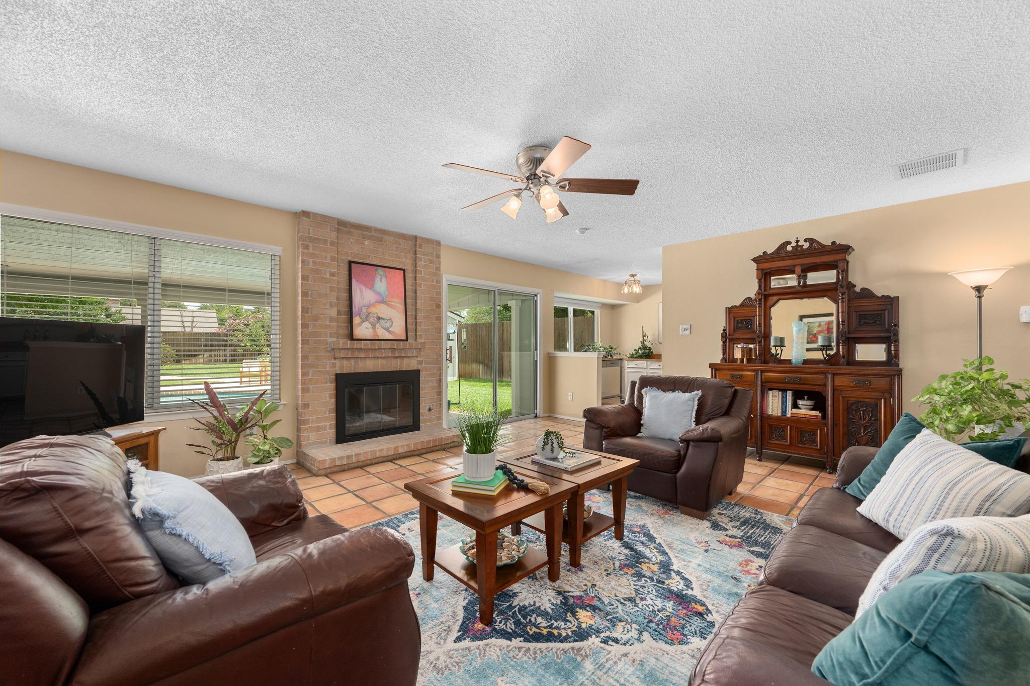 1700 E Messick LOOP