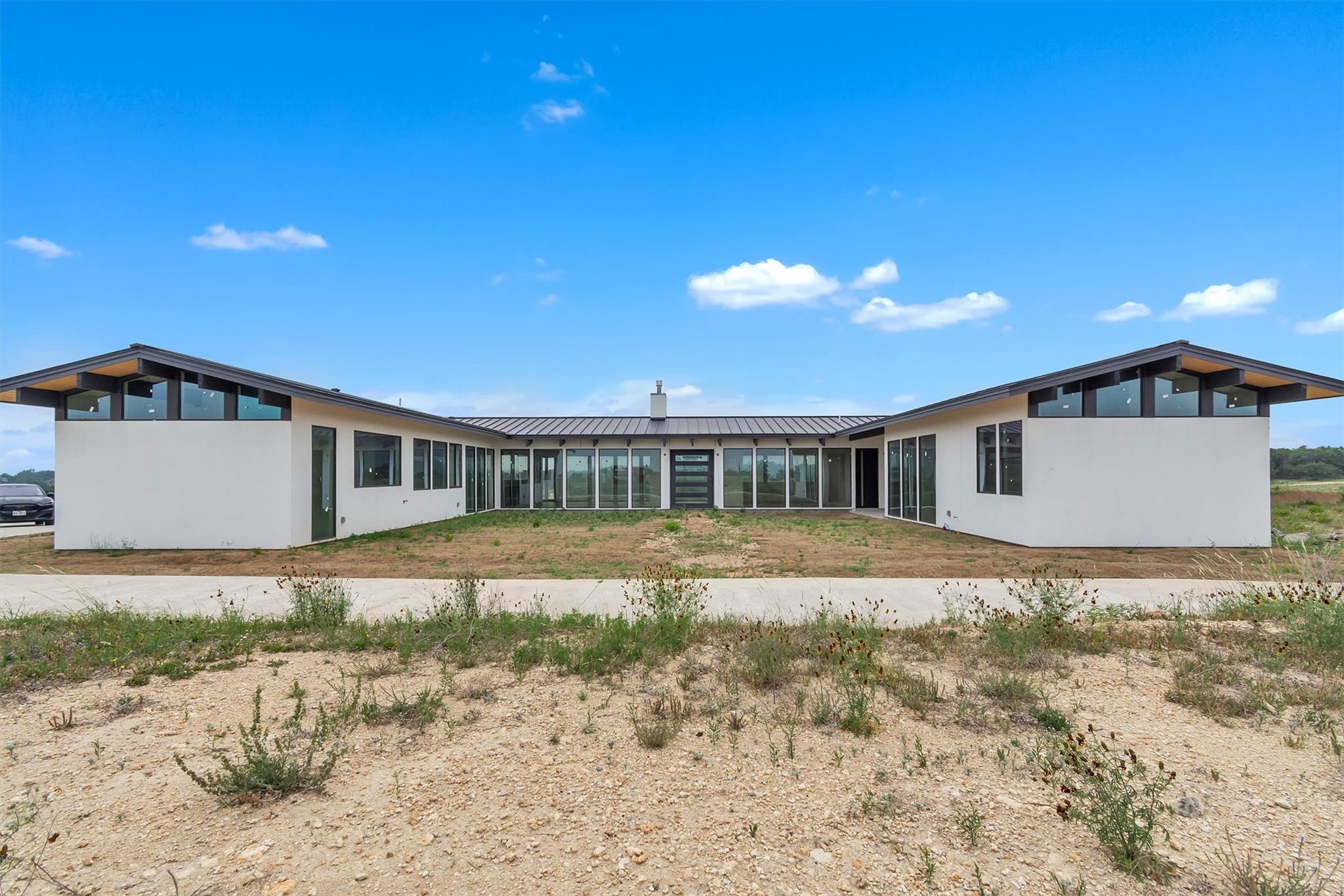 458 Legacy Hills DR